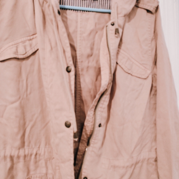 Women's Tan Jacket Hooded Super Soft 3/4 Length Fishtail New - Picture 3 of 12